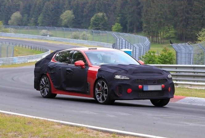 kia stinger the he moi chay thu nghiem tai n rburgring