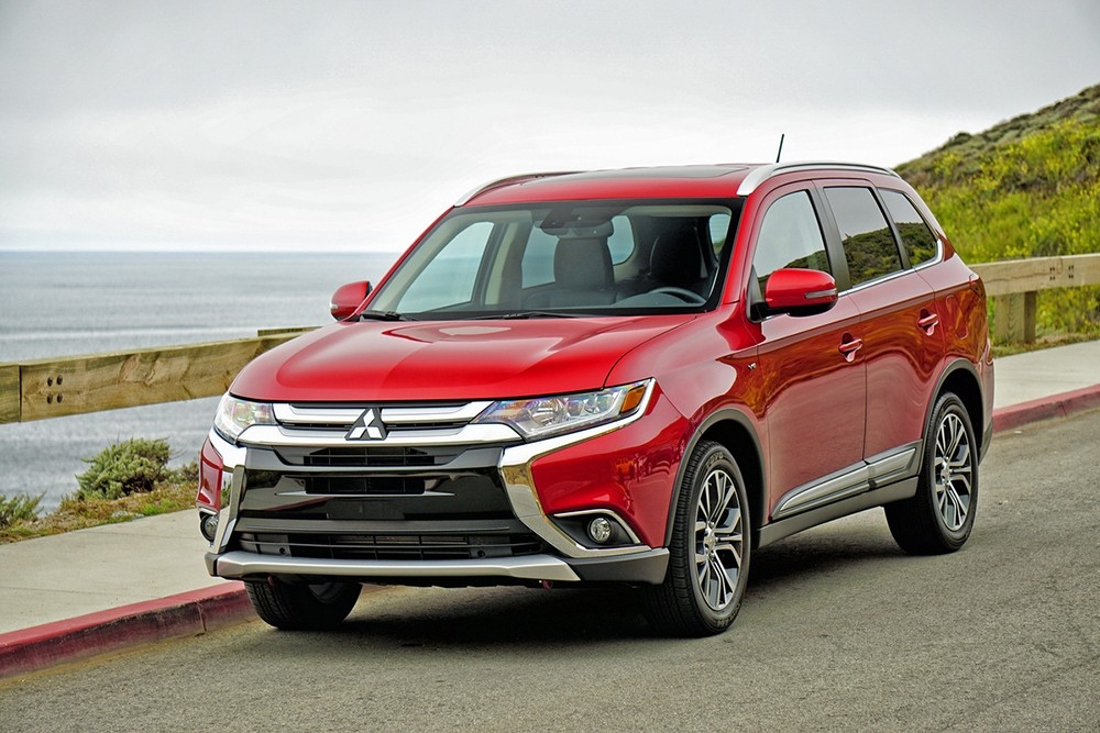 Mitsubishi ưu đãi đến 156 triệu đồng trong tháng 5/2023