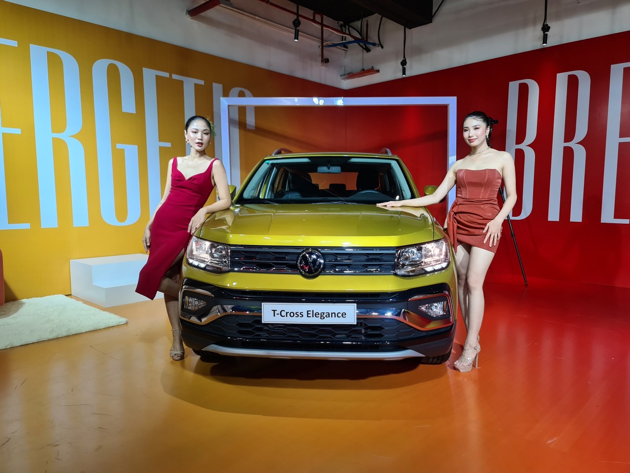 Volkswagen T-Cross ra mắt, giá từ 1,1 tỷ đồng