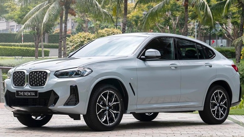 BMW X4 giá 3,279 tỷ thì lăn bánh sẽ là bao nhiêu?