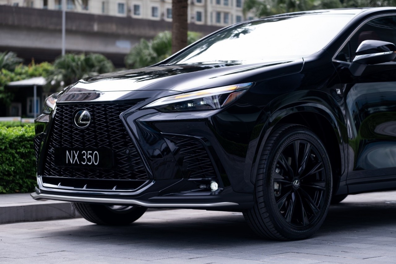 Lexus NX350h - Cỗ máy "độc đáo" dành cho người tiên phong