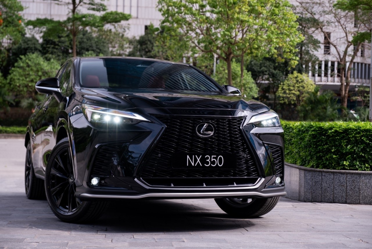 Lexus NX350h - Cỗ máy "độc đáo" dành cho người tiên phong