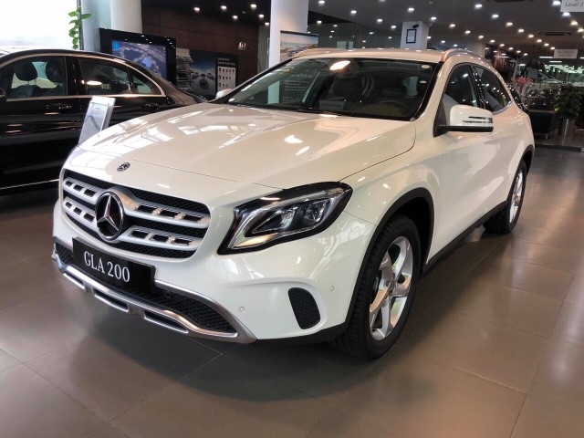 bang gia xe mercedes benz thang 62020 moi nhat