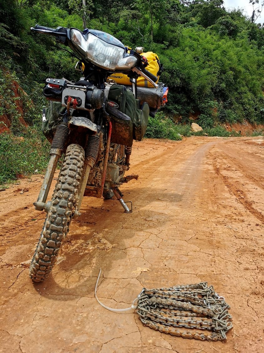 Review chiếc xe cỏ offroad, độ chế từ Yamaha Sirius