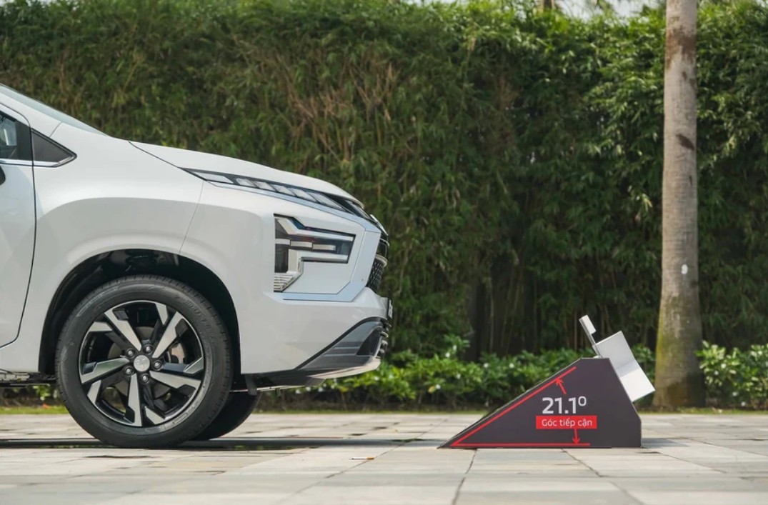 Mitsubishi Xpander 2022 vừa ra mắt có những điểm gì mới so với phiên bản cũ?