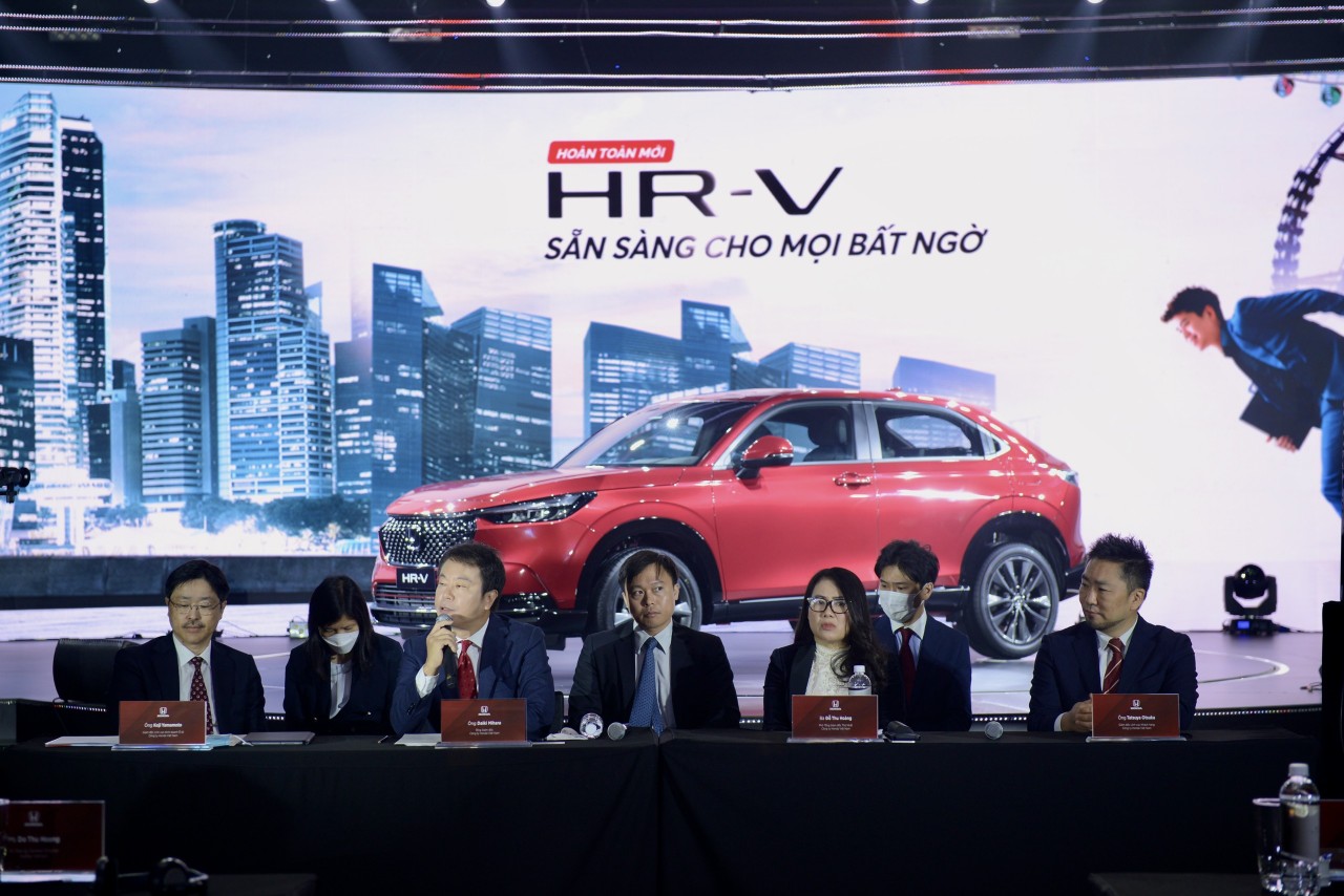 Honda HR-V 2022 giá từ 826 triệu đồng
