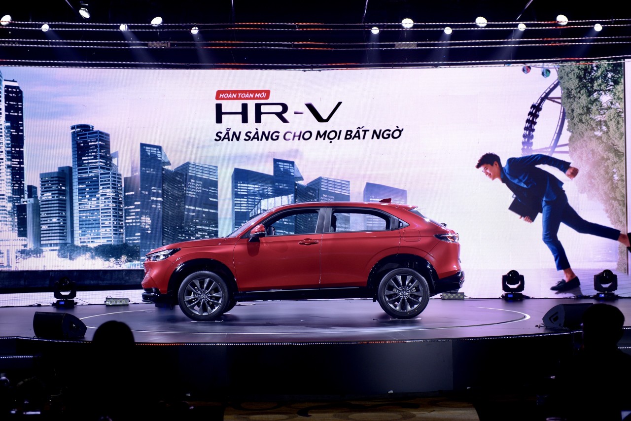 Honda HR-V 2022 giá từ 826 triệu đồng