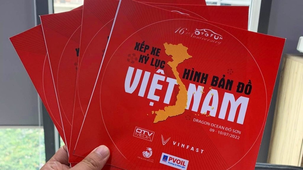 Tặng Decal sự kiện xếp xe kỷ lục hình bản đồ Việt Nam cho thành viên Otofun