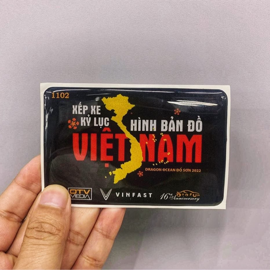 Cận cảnh logo sự kiện Xếp xe kỷ lục hình bản đồ Việt Nam