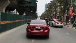 ly ky chuyen chu xe dang di tren duong bat gap chiec mazda 3 bi danh cap hon hai nam truoc