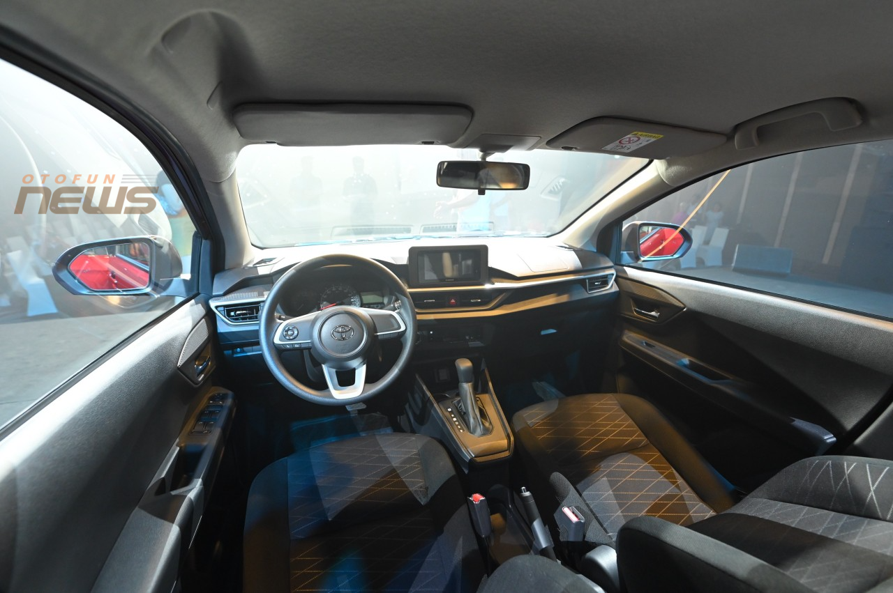 Khoang nội thất Toyota Wigo 2023
