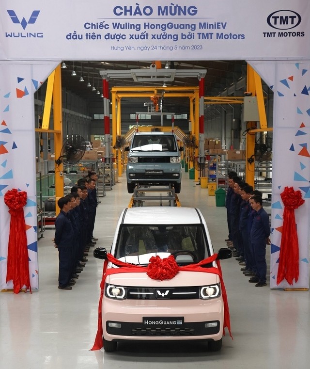 Wuling Hongguang Mini EV thực hiện bài thử nghiệm lội nước trước khi ra mắt