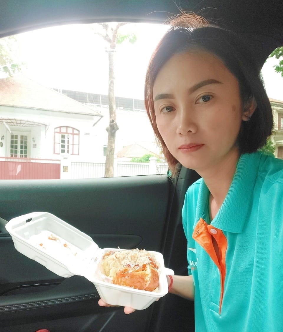 Nữ tài xế taxi điện SM Xanh: 'Đam mê cầm lái và di chuyển khiến mình chọn nghề này'