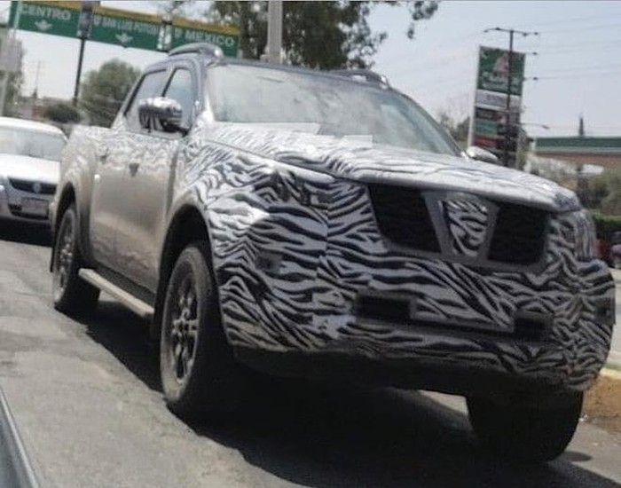 mercedes benz x class du that the nhung van duoc nissan navara muon linh kien