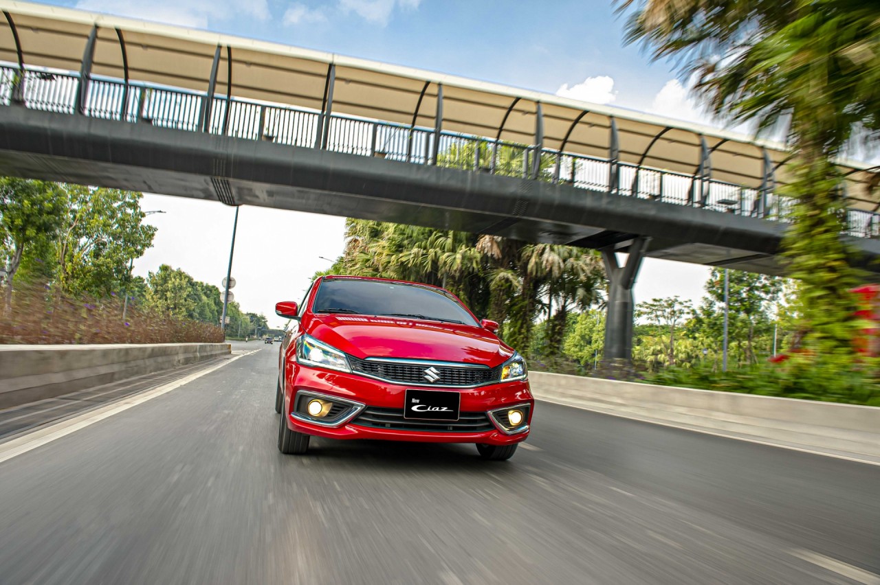 Người dùng đánh giá Suzuki Ciaz: Sedan “ăn chắc mặc bền”, không dành cho số đông