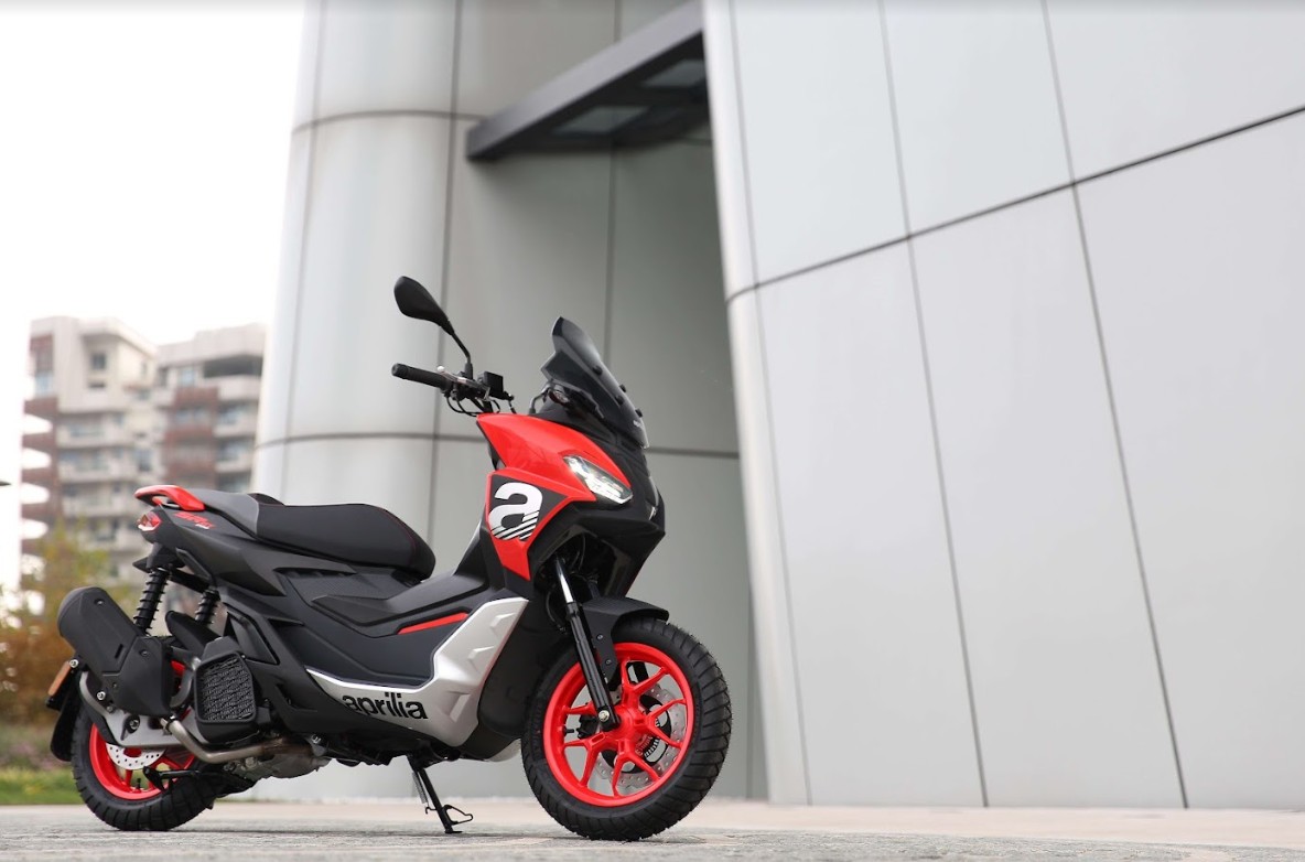 Piaggio Việt Nam ra mắt Aprilia SR GT 200, giá từ 97 triệu