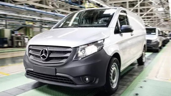 Mercedes-Benz Việt Nam triệu hồi 53 xe Van-Vitoria do lỗi túi khí