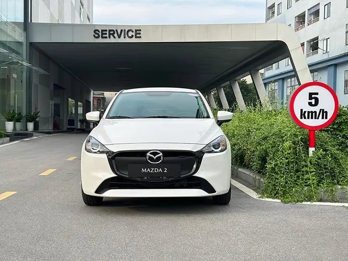 Lộ trang bị mới của Mazda 2 2023 bản tiêu chuẩn sắp ra mắt tại Việt Nam