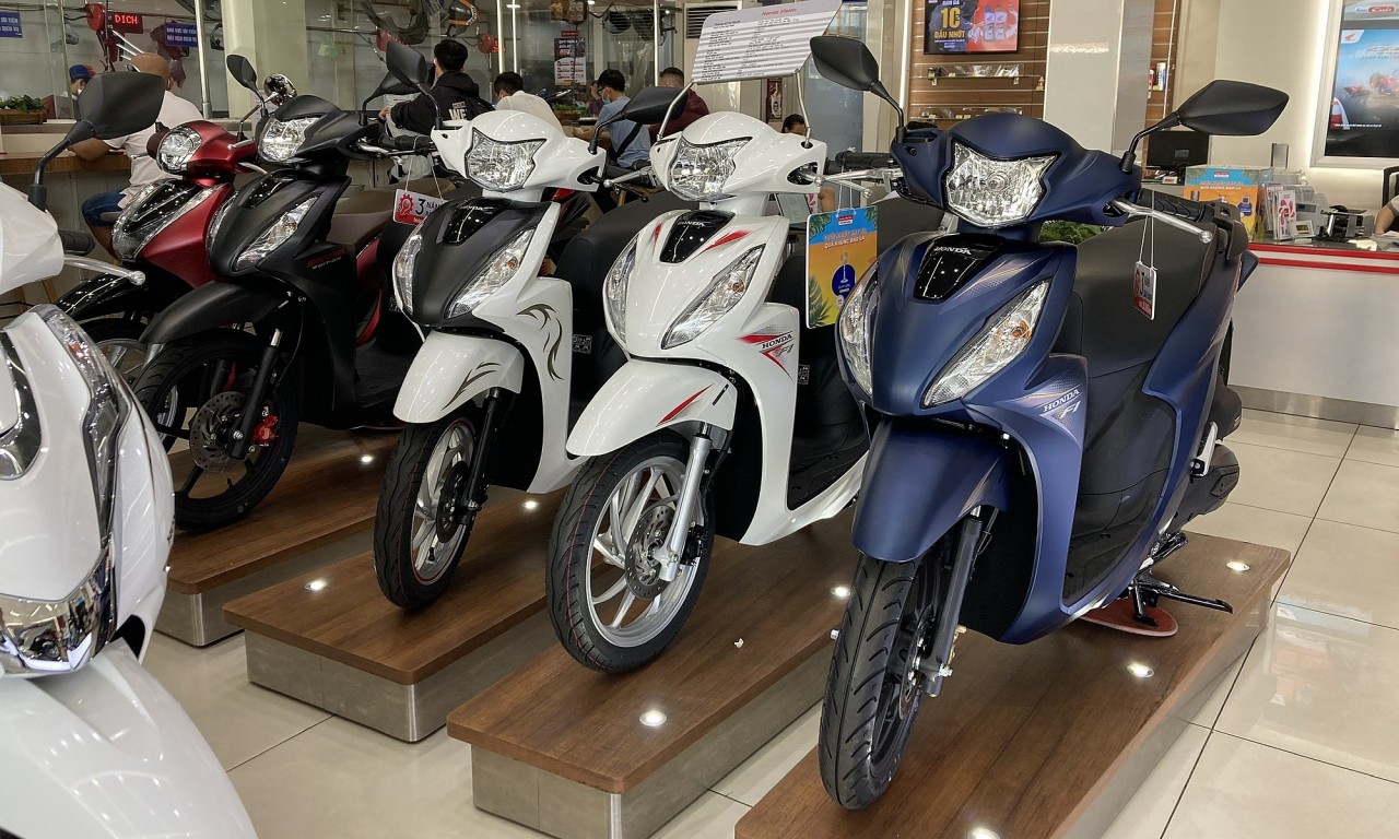 Honda Vision giảm giá gần 50% trước Tết