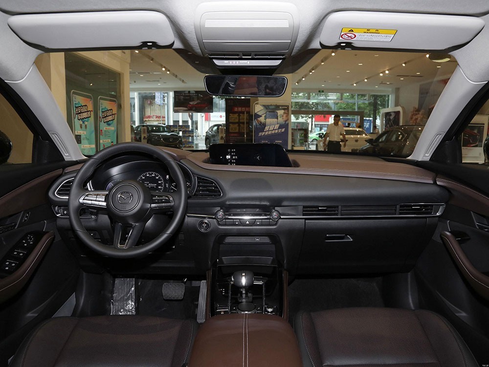 Mazda CX-30 phiên bản chạy điện chính thức được tung ra thị trường