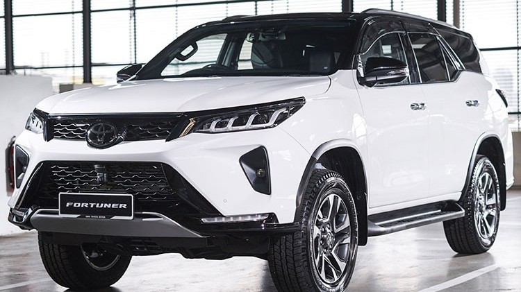 Toyota Fortuner 2023 nâng cấp từ 941 triệu đồng, sắp về Việt Nam?