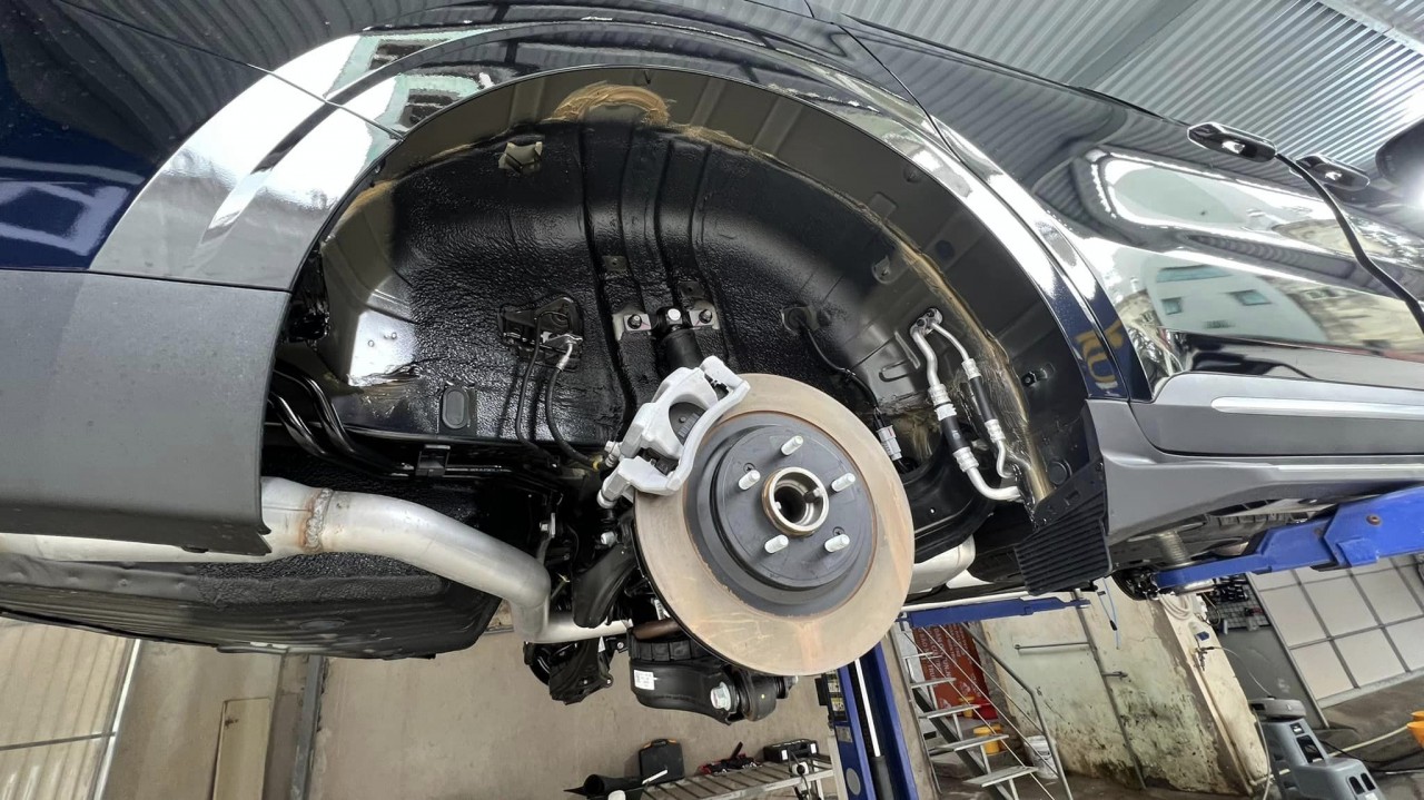 Tại sao phải phủ gầm Kia Carnival? Tại sao phải phủ gầm Kia Carnival?