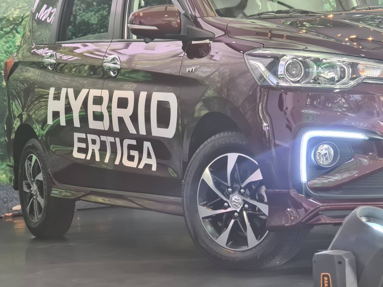 Suzuki Ertiga Hybrid 2022 ra mắt tại Việt Nam với giá 539 triệu đồng