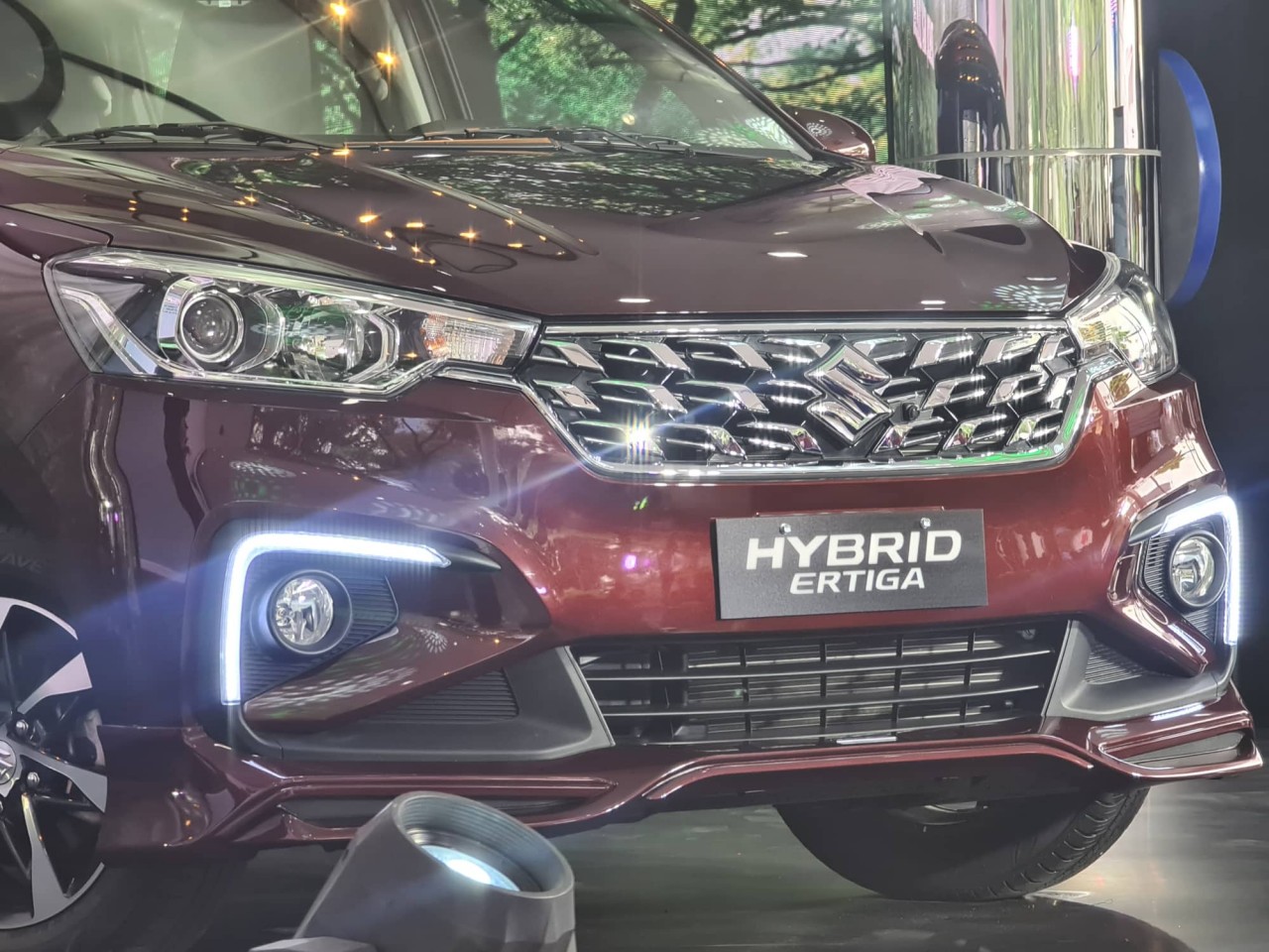 Suzuki Ertiga Hybrid 2022 ra mắt tại Việt Nam với giá 539 triệu đồng