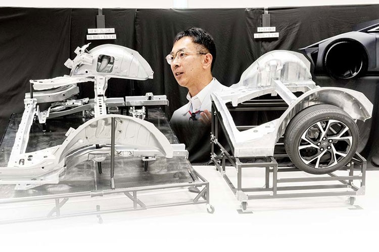 Toyota sẽ sản xuất ô tô điện đúc khuôn