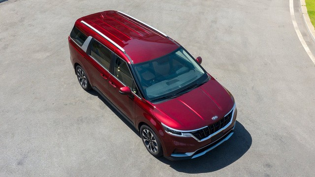 Lộ ảnh thực tế Kia Carnival 2022 tại Việt Nam trước ngày ra mắt