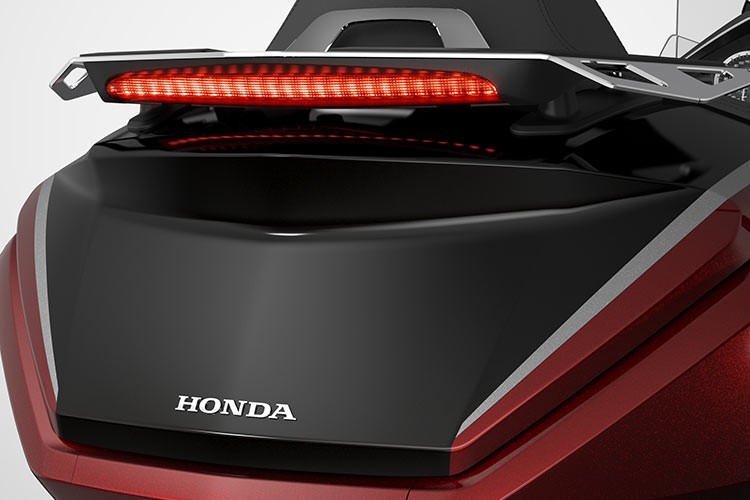 Tăng giá 30 triệu, Honda Gold Wing 2021 sắp mở bán được nâng cấp những gì mới?