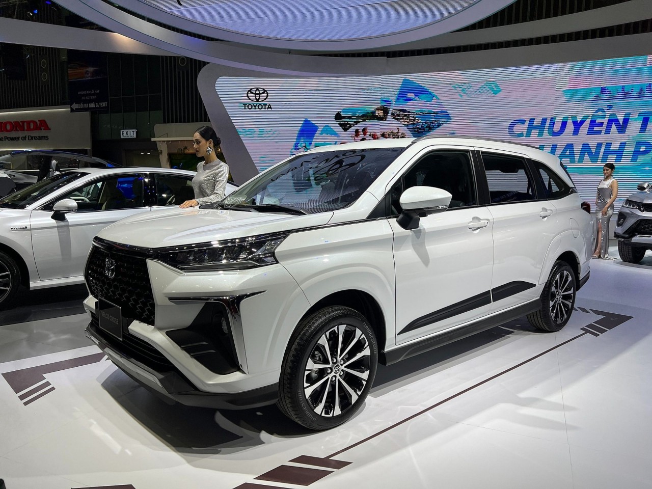 Toyota Veloz Cross bản lắp ráp tại Việt Nam sẽ ra mắt vào tháng 12