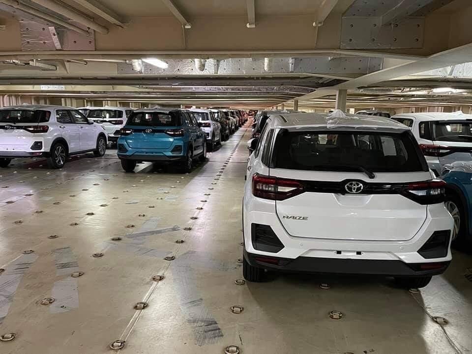 Lô hàng Toyota Raize đầu tiên về Việt Nam, nhân viên đại lý báo khan hàng