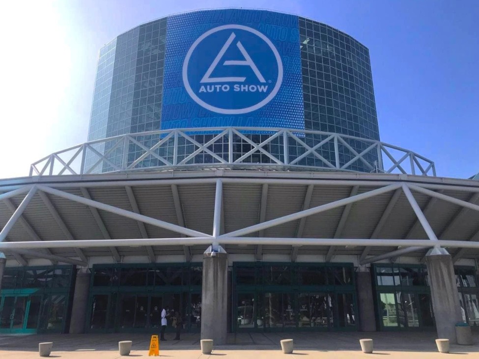 VinFast tung ảnh gian hàng tại Los Angeles Auto Show 2021