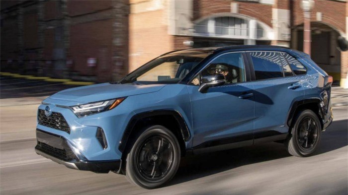 Toyota RAV4 có thêm phiên bản hybrid mới