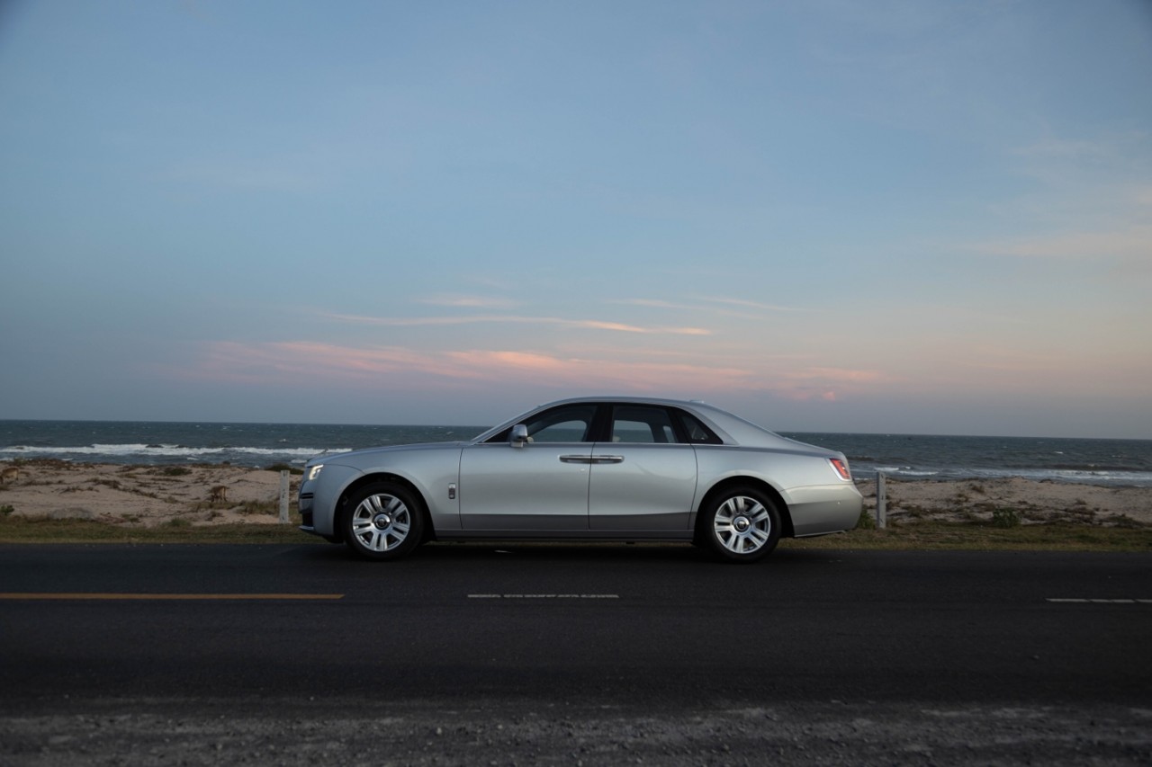 Rolls Royce New Ghost đồng điệu với thiên nhiên rừng và biển Vũng Tàu