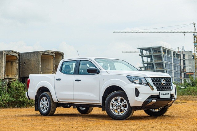 Ra mắt Nissan Navara bản 'giá rẻ' tại Việt Nam, giá 699 triệu đồng