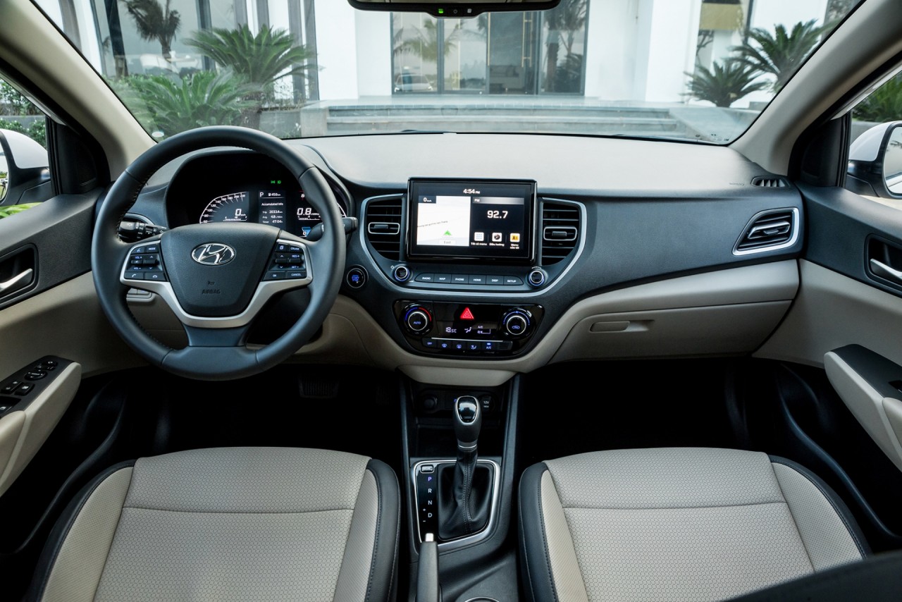 Hyundai Accent mới giá từ 426 triệu đồng