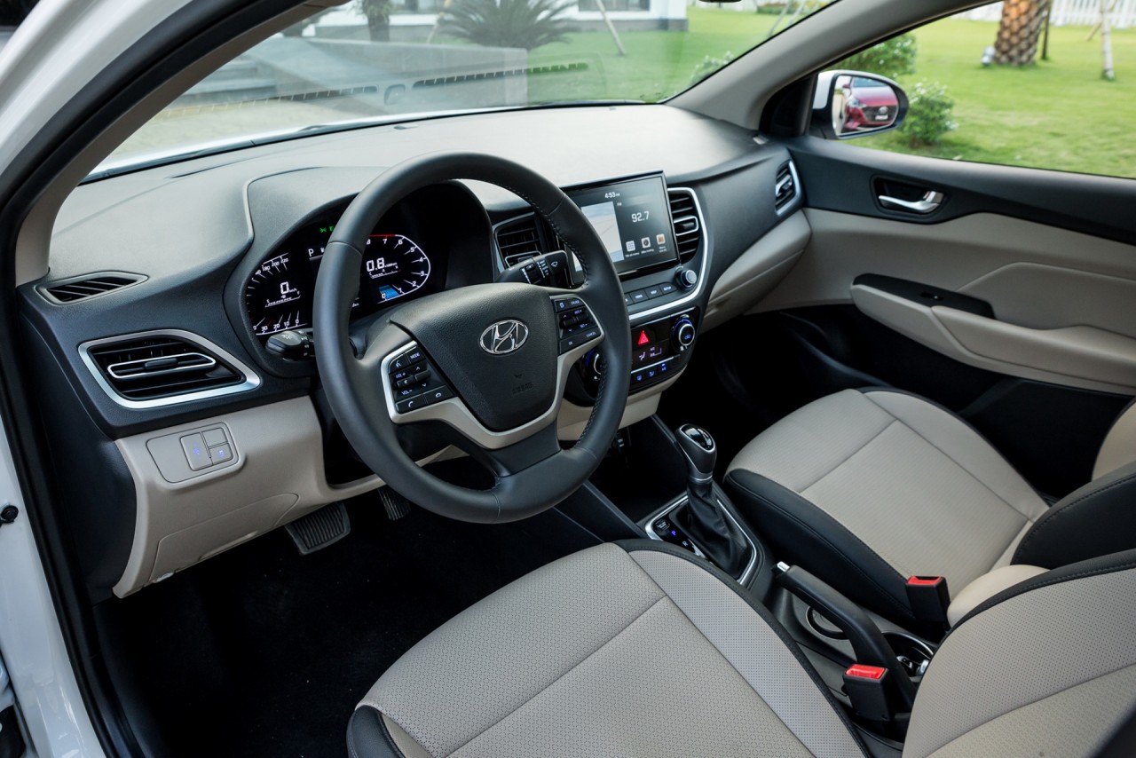 Hyundai Accent 2021 bị chênh 20 triệu tại đại lý