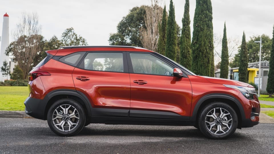 Kia Seltos 2023 lộ ảnh chạy thử