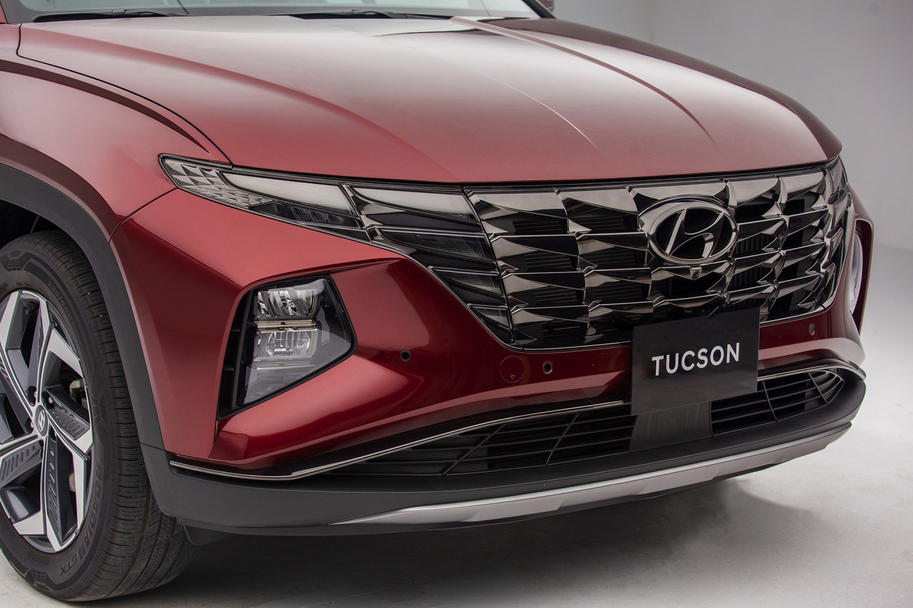 Hyundai Tucson 2022 ra mắt, giá từ 825 triệu đồng