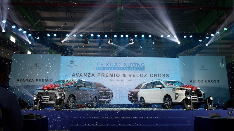 Toyota Veloz Cross và Avanza Premio chính thức sản xuất tại Việt Nam, giá bán không đổi