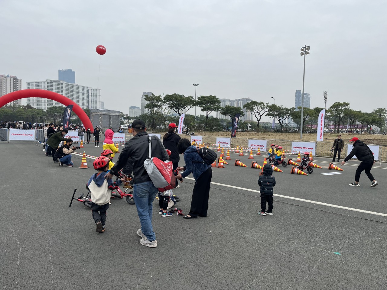 Hàng trăm tay đua nhí góp mặt tại đường đua Kid Racing Training (Honda Thanks Day)