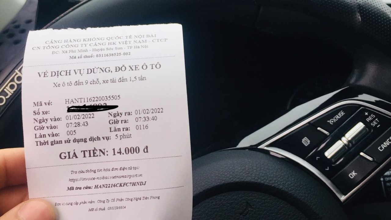 Đầu năm, vé gửi ô tô Nội Bài giảm… một nghìn đồng