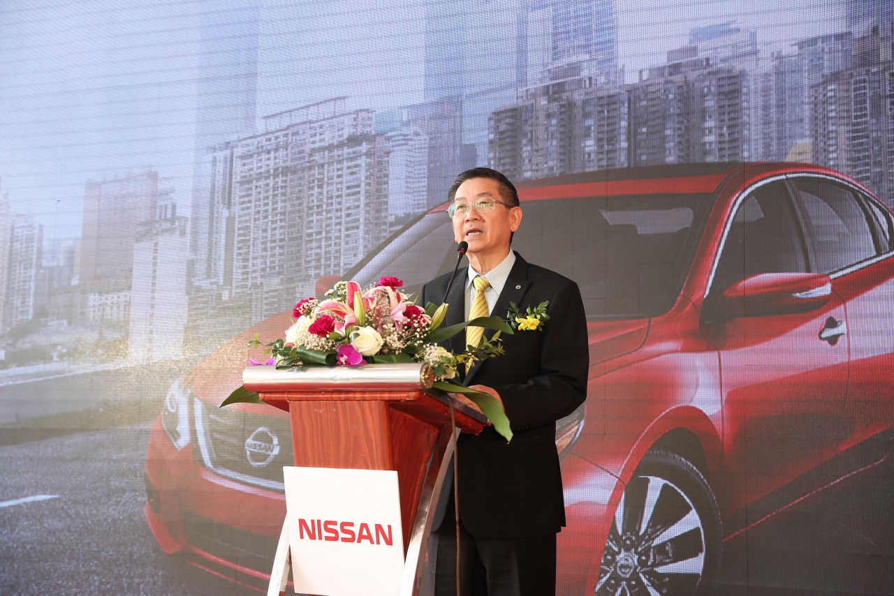 khai truong dai ly 3s nissan pham van dong tai ha noi