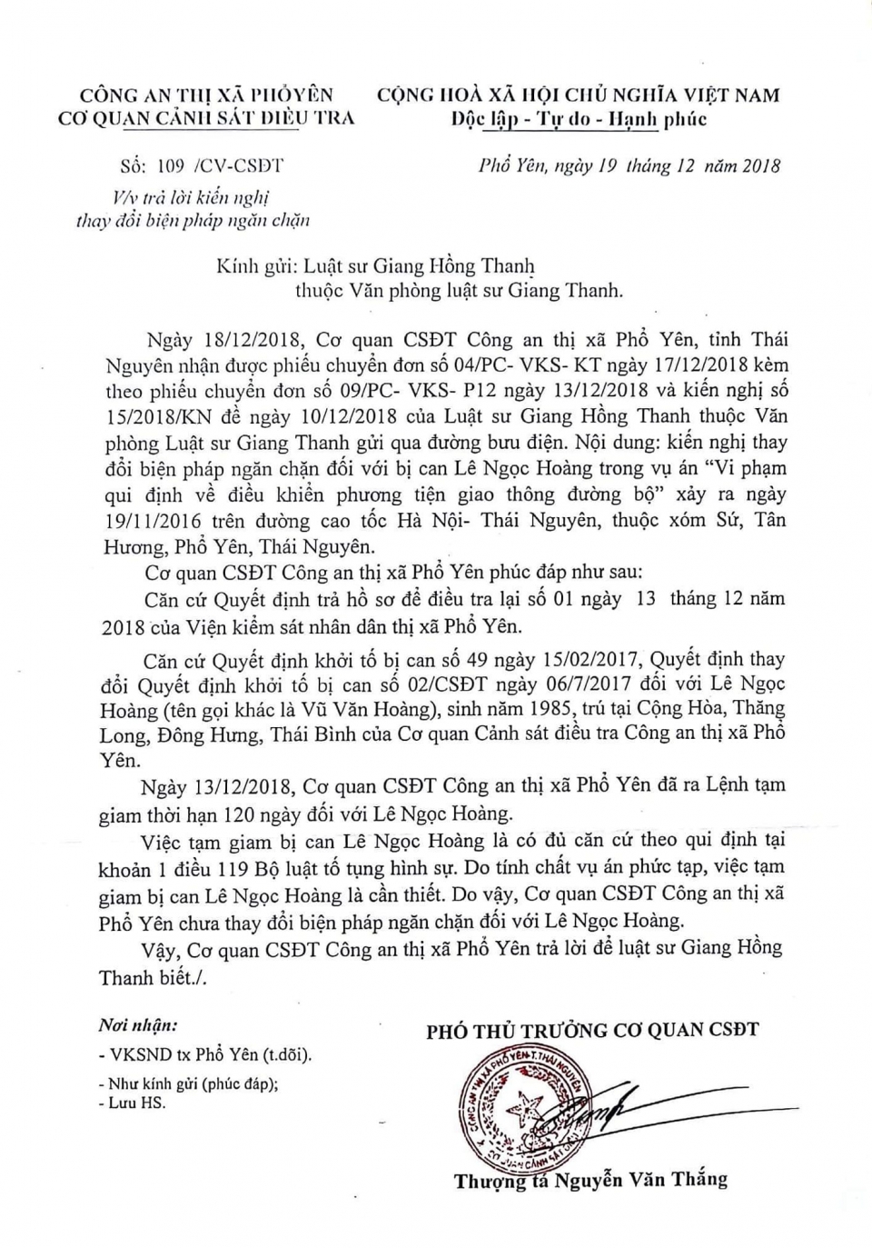 ca phe of vo tai xe container vu innova di lui tren cao toc mong chong duoc ve an tet