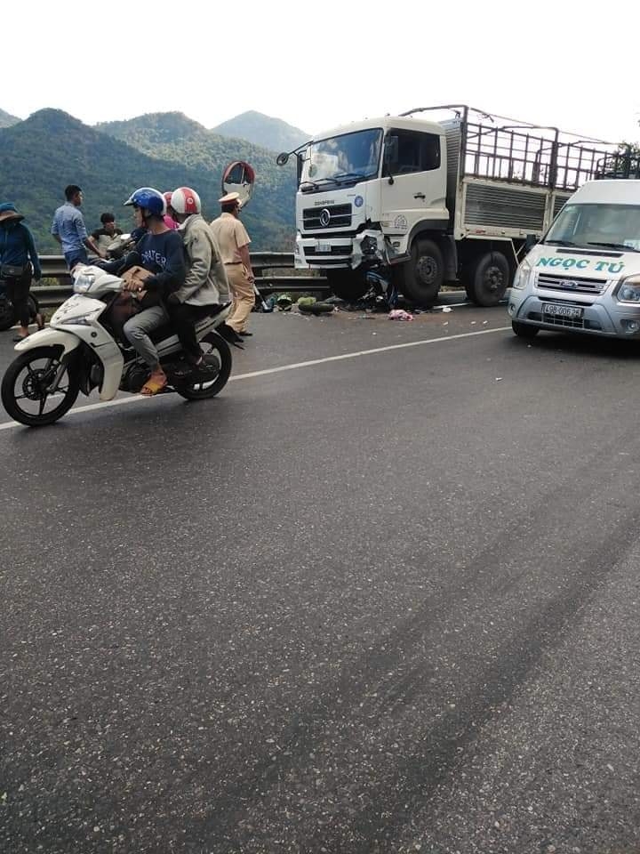 phuot thu lai yamaha exciter lao thang vao dau o to tai khi do deo bao loc