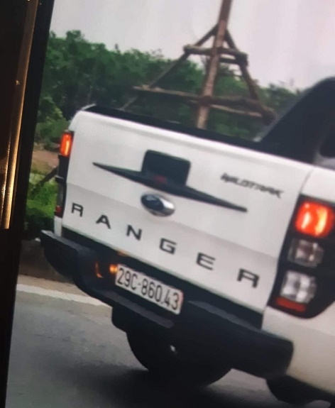 Đâm gục cụ bà, tài xế Ford Ranger hoảng hốt tháo chạy dam guc cu ba tai xe ford ranger hoang hot thao chay