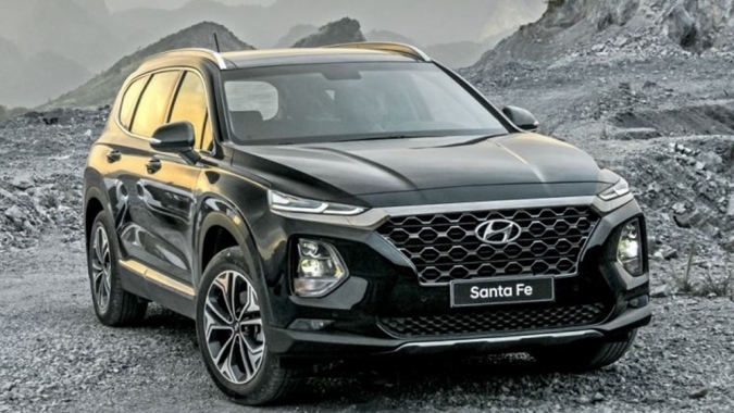 Phiên bản mới sắp bán, Hyundai Santa Fe 2020 vẫn tiêu thụ 857 xe trong tháng 4