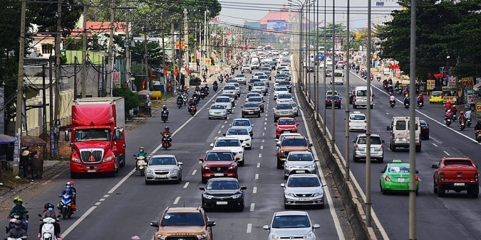 Kẹt xe ở Việt Nam là do... mật độ ảo